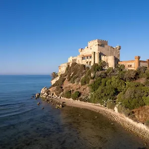 https://castello-di-falconara.sicilyhotelsitaly.net